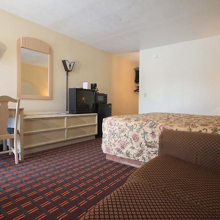 Regency Inn פיג'ן פורג' חדר תמונה